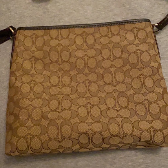 Coach canvas crossbody bag - Picture 2 of 4